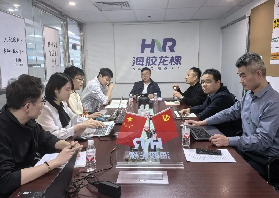 楊宇赴上海龍橡督導(dǎo)樹(shù)立和踐行正確政績(jī)觀(guān)學(xué)習(xí)教育工作