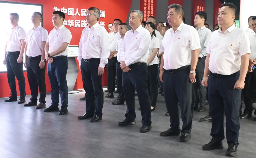 海南橡膠赴省反腐倡廉警示教育基地開展警示教育